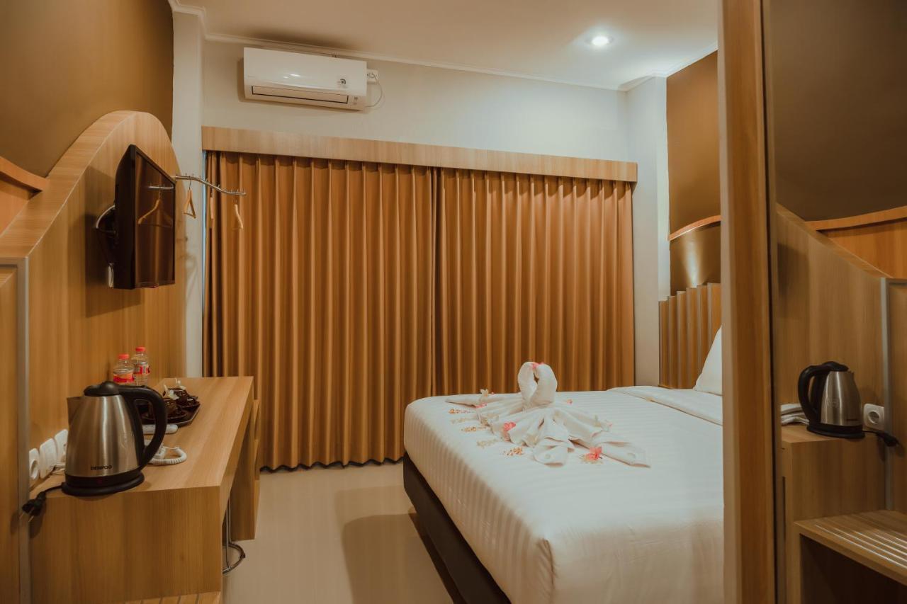 Panfila Hotel Kuta  外观 照片