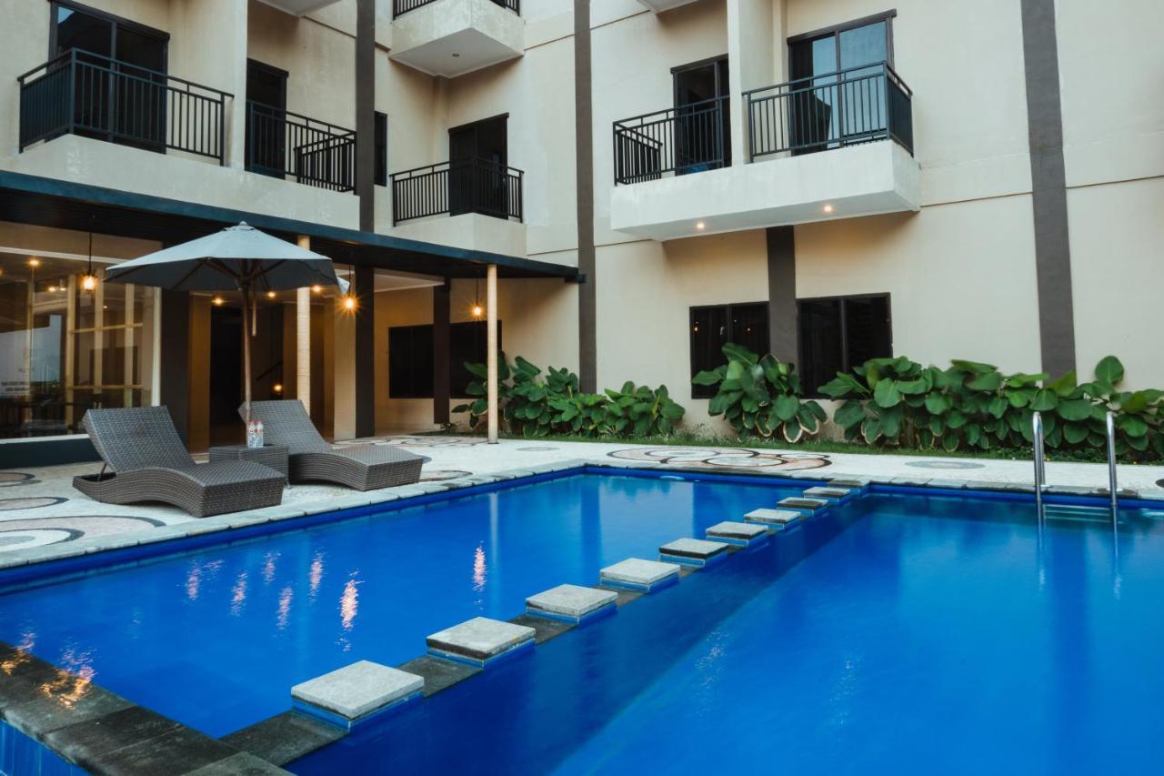 Panfila Hotel Kuta  外观 照片